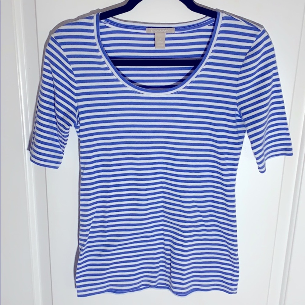 Banana Republic white and blue shirt. Size S